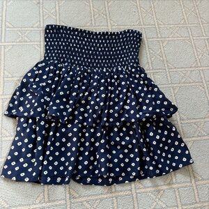 Vineyard Vines Blue and white skirt